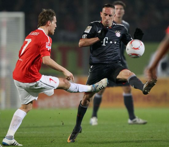 卡续约海港 卡续约海港